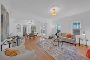 943 Queen St N, Saint Petersburg, FL 33713 - Photo 3