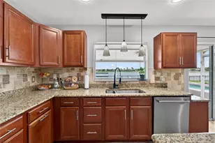 5325 Sandy Shell Dr, Apollo Beach, FL 33572 - Photo 25