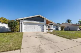 9135 Hawkins Ct, New Port Richey, FL 34655 - Photo 5