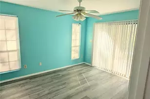 8702 Mallard Reserve Dr, Tampa, FL 33614 - Photo 13