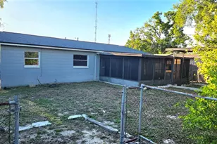 3506 Darlington Dr, Tampa, FL 33619 - Photo 13