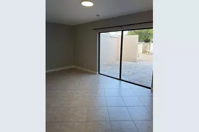 8443 N Grady Avenue, Tampa, FL 33614 - Photo 5