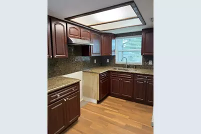 8443 N Grady Avenue, Tampa, FL 33614 - Photo 7