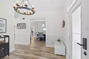 1414 Deirdre Dr, Ruskin, FL 33570 - Photo 9