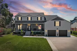 1414 Deirdre Dr, Ruskin, FL 33570 - Photo 1