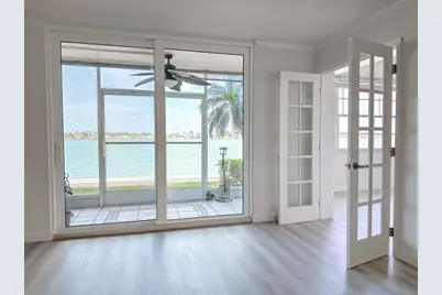 7910 Sun Island Drive S #101, South Pasadena, FL 33707 - Photo 3