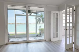 7910 Sun Island Dr S, South Pasadena, FL 33707 - Photo 3