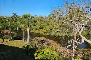 225 Hour Glass Way, Sarasota, FL 34242 - Photo 79