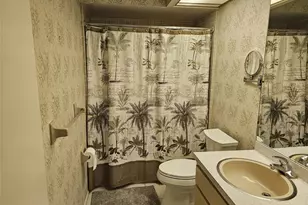 225 Hour Glass Way, Sarasota, FL 34242 - Photo 25