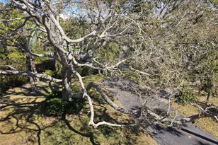 225 Hour Glass Way, Sarasota, FL 34242 - Photo 83