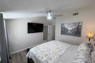 7321 Jackson Springs Rd, Tampa, FL 33634 - Photo 15