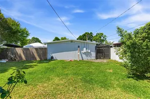 6401 N Hale Ave, Tampa, FL 33614 - Photo 23