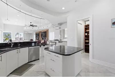 42 Midway Island, Clearwater, FL 33767 - Photo 21