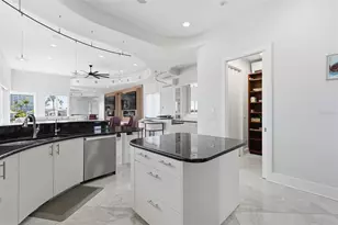 42 Midway Island, Clearwater, FL 33767 - Photo 21