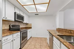 11670 81st Pl, Seminole, FL 33772 - Photo 11