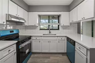 2140 Grand Cypress Dr, Lakeland, FL 33810 - Photo 15