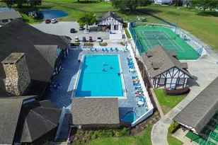 2140 Grand Cypress Dr, Lakeland, FL 33810 - Photo 5