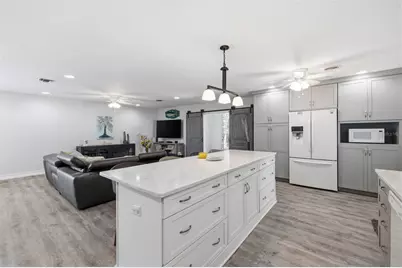 4339 50th Avenue S, Saint Petersburg, FL 33711 - Photo 9