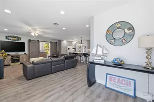 4339 50th Ave S, Saint Petersburg, FL 33711 - Photo 3