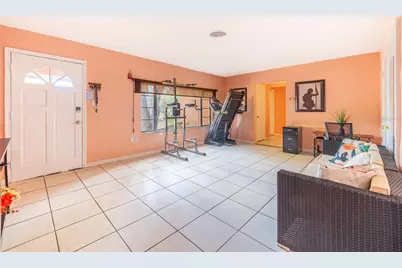 7410 5th Avenue N, Saint Petersburg, FL 33710 - Photo 5