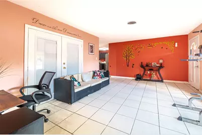 7410 5th Avenue N, Saint Petersburg, FL 33710 - Photo 7