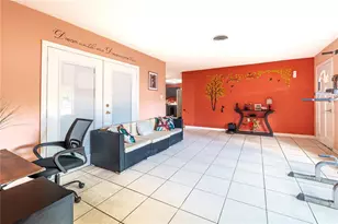 7410 5th Ave N, Saint Petersburg, FL 33710 - Photo 7