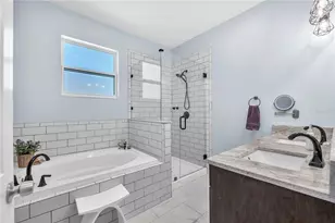 403 Morningside Dr, Valrico, FL 33594 - Photo 13