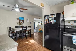 2737 Jay Pl, Sarasota, FL 34235 - Photo 3