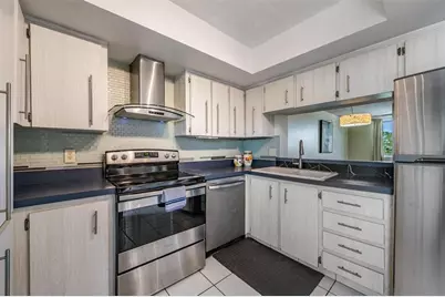 2621 Cove Cay Drive #606, Clearwater, FL 33760 - Photo 11