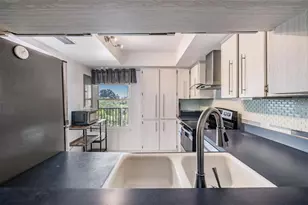 2621 Cove Cay Dr, Clearwater, FL 33760 - Photo 13