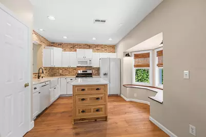 6122 Gannetdale Drive, Lithia, FL 33547 - Photo 9