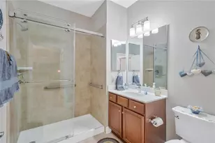 320 Bluewater Falls Ct, Apollo Beach, FL 33572 - Photo 17