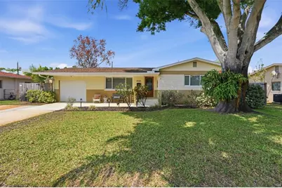 5665 34th Avenue N, Saint Petersburg, FL 33710 - Photo 1