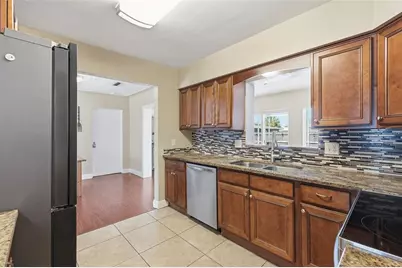 5665 34th Avenue N, Saint Petersburg, FL 33710 - Photo 9