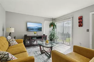 10305 Rosemount Dr, Tampa, FL 33624 - Photo 5