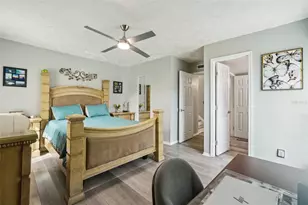 10305 Rosemount Dr, Tampa, FL 33624 - Photo 17