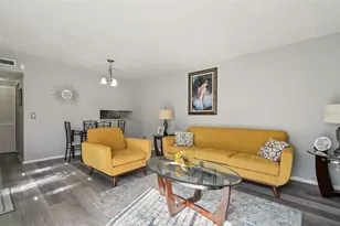 10305 Rosemount Dr, Tampa, FL 33624 - Photo 3