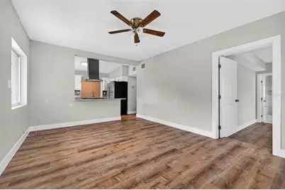801 67th Street S, Saint Petersburg, FL 33707 - Photo 11
