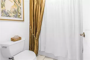 992 San Carlos Ct NE, Saint Petersburg, FL 33702 - Photo 17