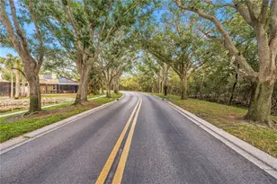 992 San Carlos Ct NE, Saint Petersburg, FL 33702 - Photo 27