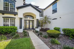 212 Excalibur Ct, Brandon, FL 33511 - Photo 9