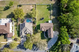 212 Excalibur Ct, Brandon, FL 33511 - Photo 7