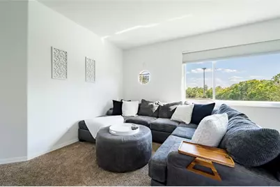 212 Excalibur Court, Brandon, FL 33511 - Photo 33