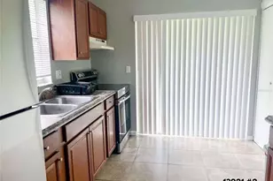 13921 19th St, Dade City, FL 33525 - Photo 9