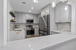 4190 Versailles Dr, Orlando, FL 32808 - Photo 13