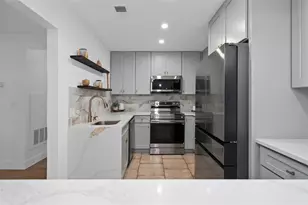 4190 Versailles Dr, Orlando, FL 32808 - Photo 15