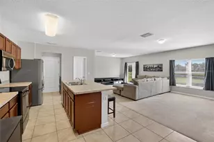 11932 Grand Kempston Dr, Gibsonton, FL 33534 - Photo 5