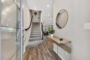 339 Sandbar Ave NE, Saint Petersburg, FL 33716 - Photo 3