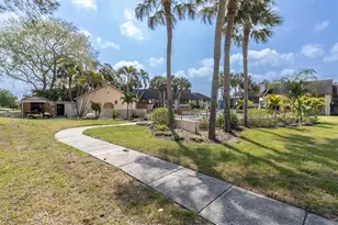 8101 Bardmoor Pl, Seminole, FL 33777 - Photo 35