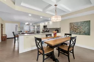 8101 Bardmoor Pl, Seminole, FL 33777 - Photo 11